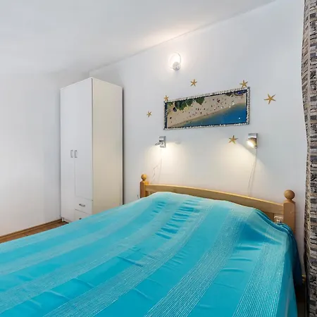 Апартаменты 1 Bedroom Gorgeous In *