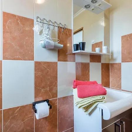 Beautiful In With Kitchen