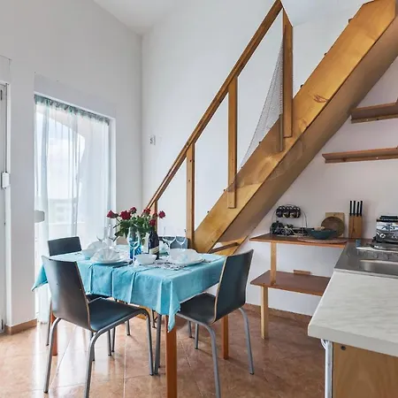 Beautiful In With Kitchen Apartment